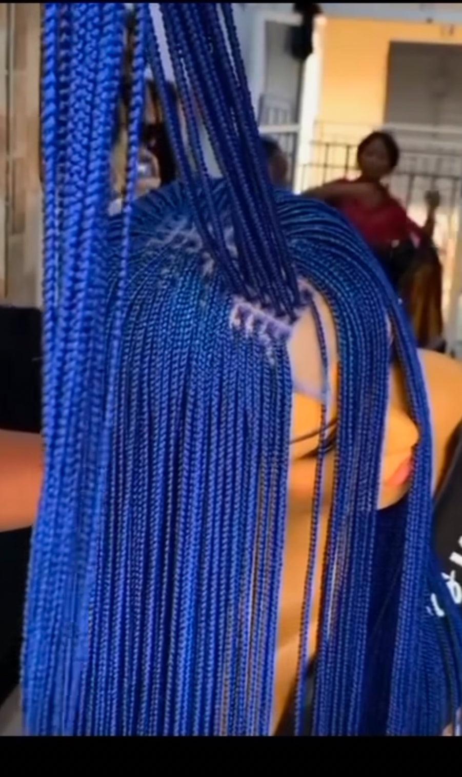 50 inches blue knotless braids