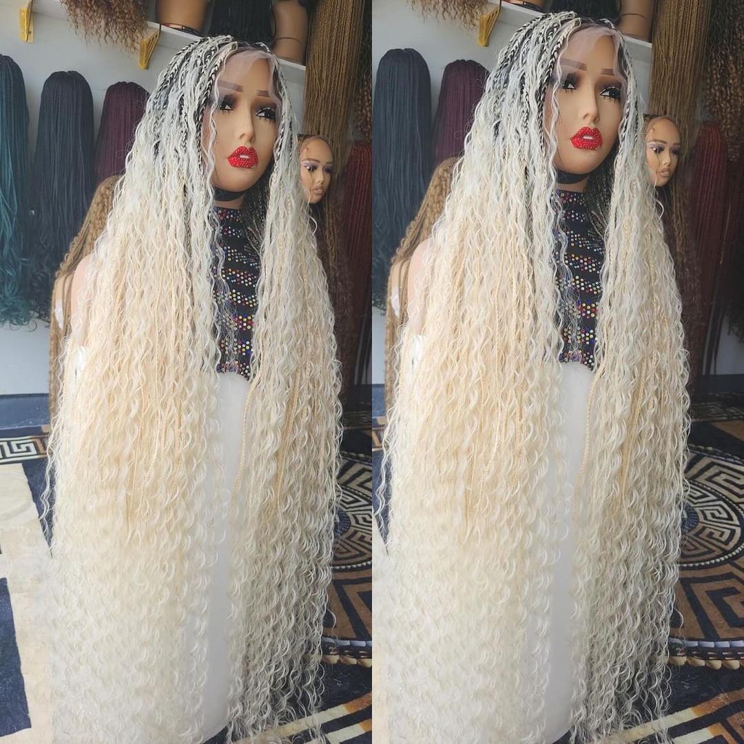 Long blonde Bobo braided wig